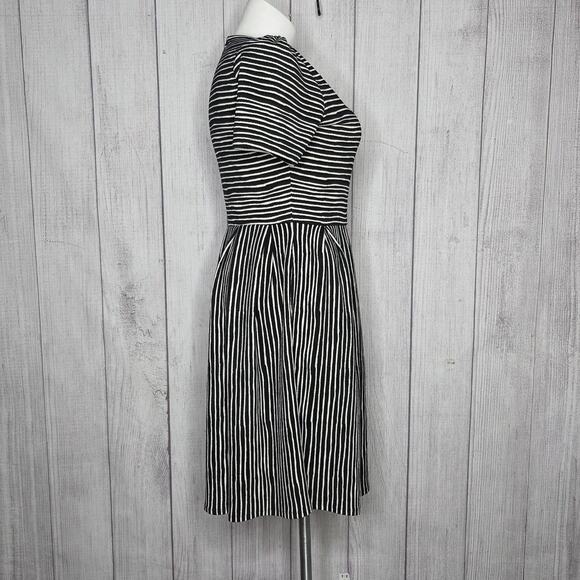 LuLaRoe Amelia Black White Stripe Fit Flare Dress XL Pockets - Picture 3 of 5